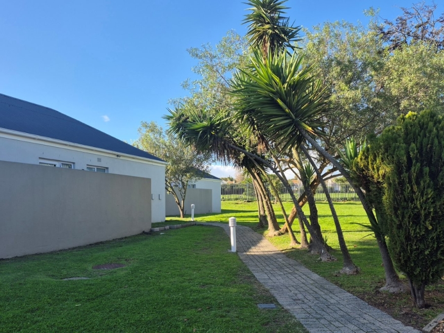 2 Bedroom Property for Sale in Goedemoed Western Cape